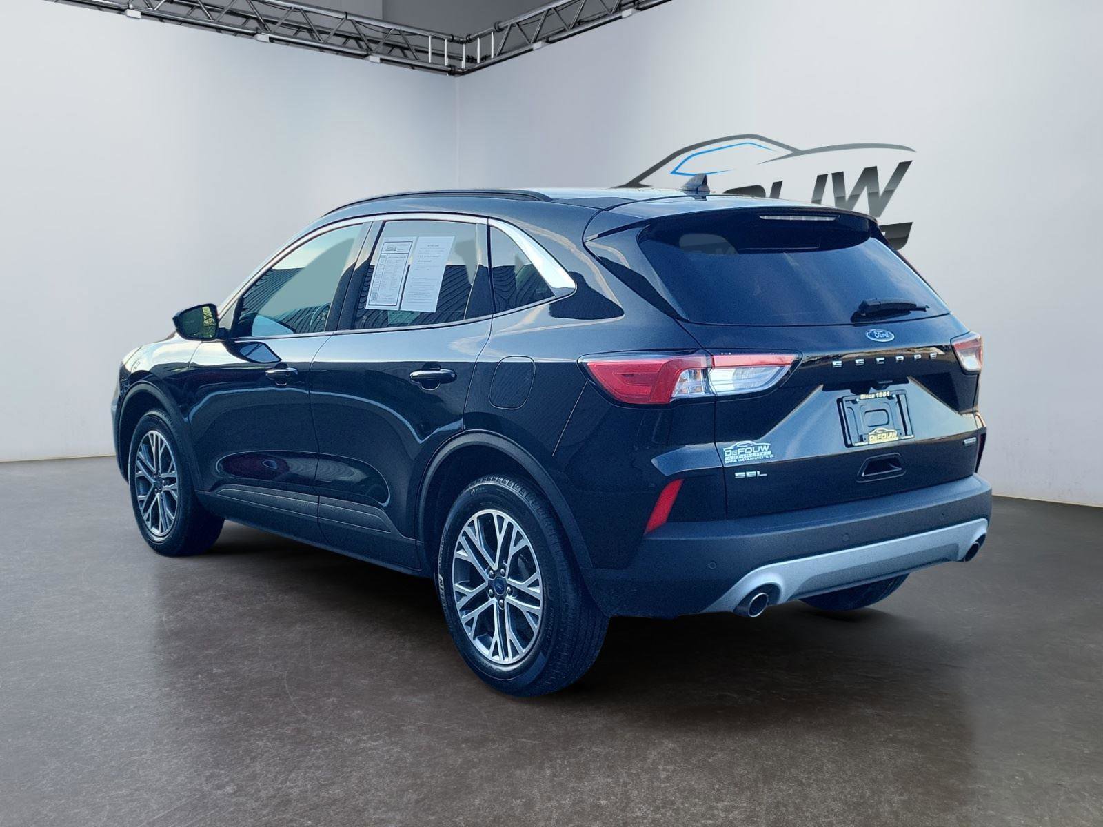 Used 2021 Ford Escape SEL image 5