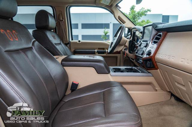 Used 2015 Ford F250 King Ranch w/ FX4 Off-Road Package AWD/4WD image 25