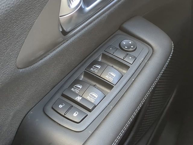 New 2026 Chrysler Voyager LX image 28