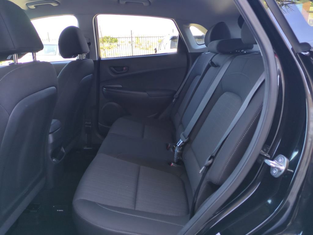 Certified 2023 Hyundai Kona SEL image 28