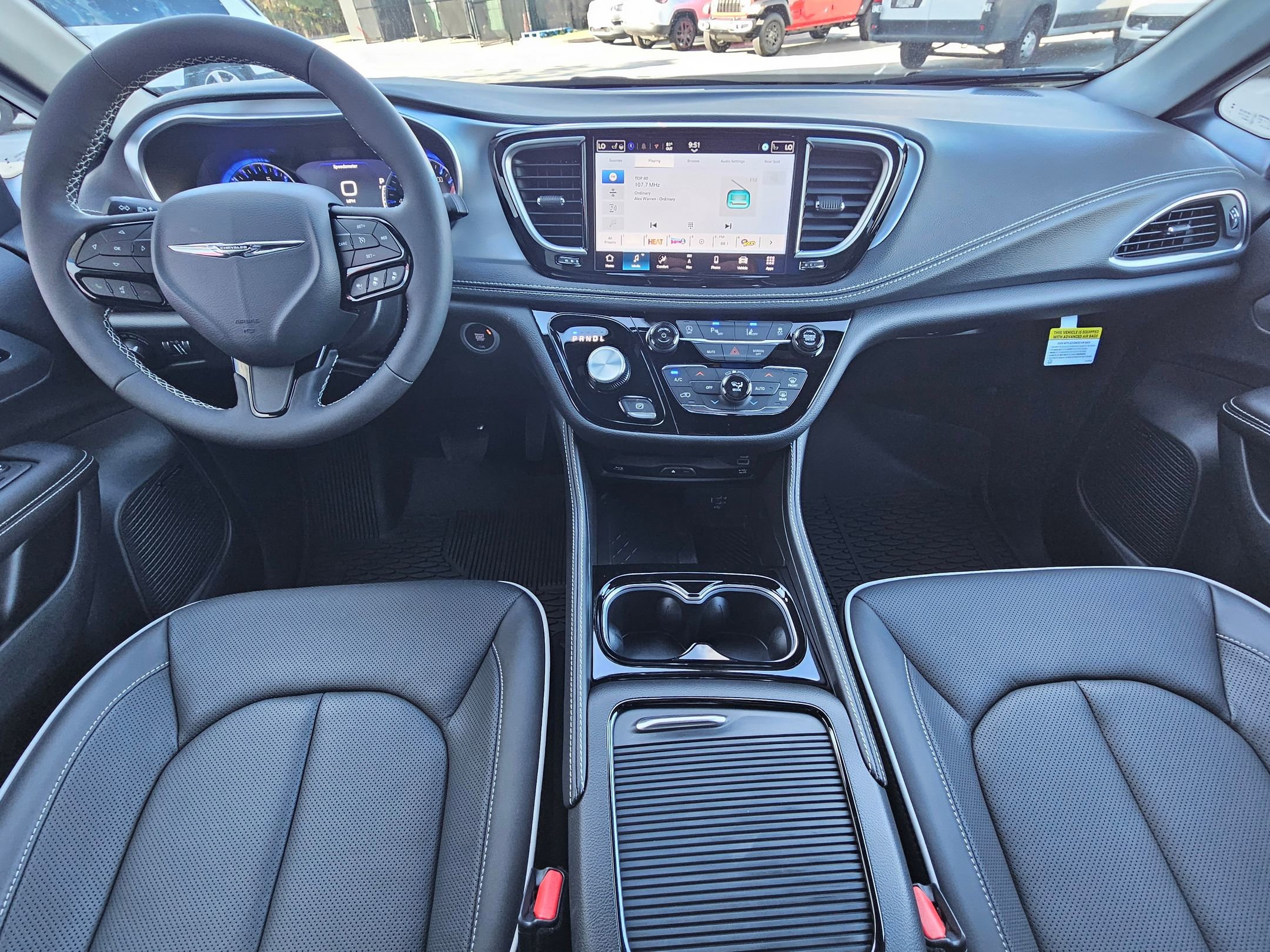 New 2026 Chrysler Pacifica Limited image 9