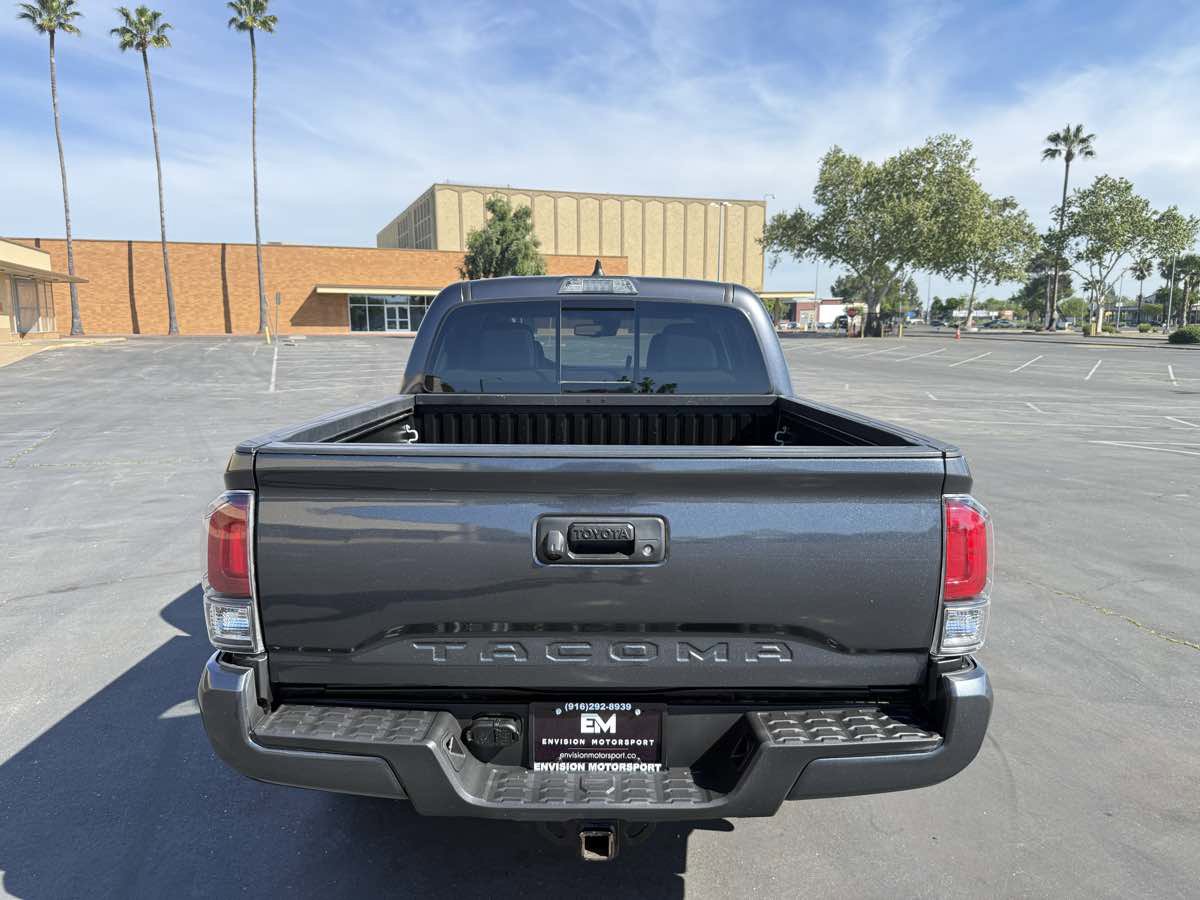 Used 2023 Toyota Tacoma SR5 AWD/4WD image 6