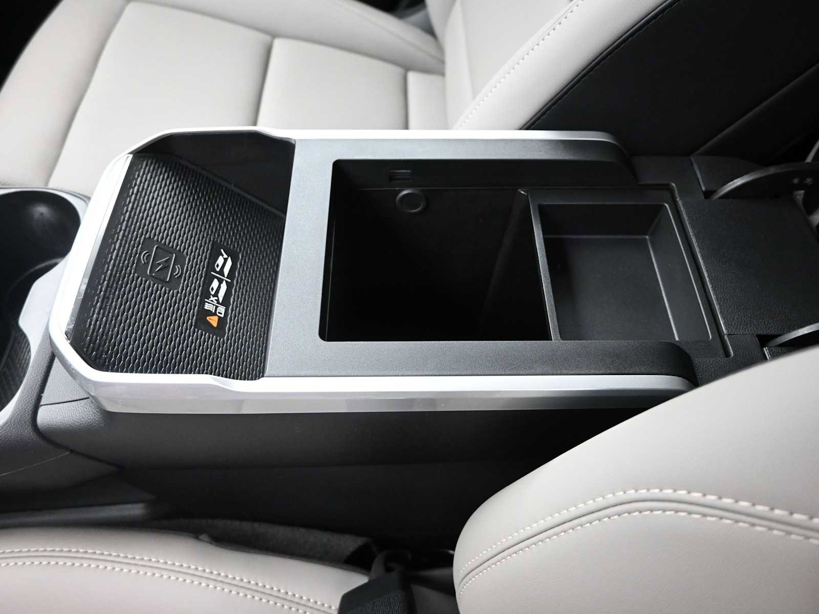 New 2026 GMC Terrain Elevation w/ Elevation Premium Package AWD/4WD image 15