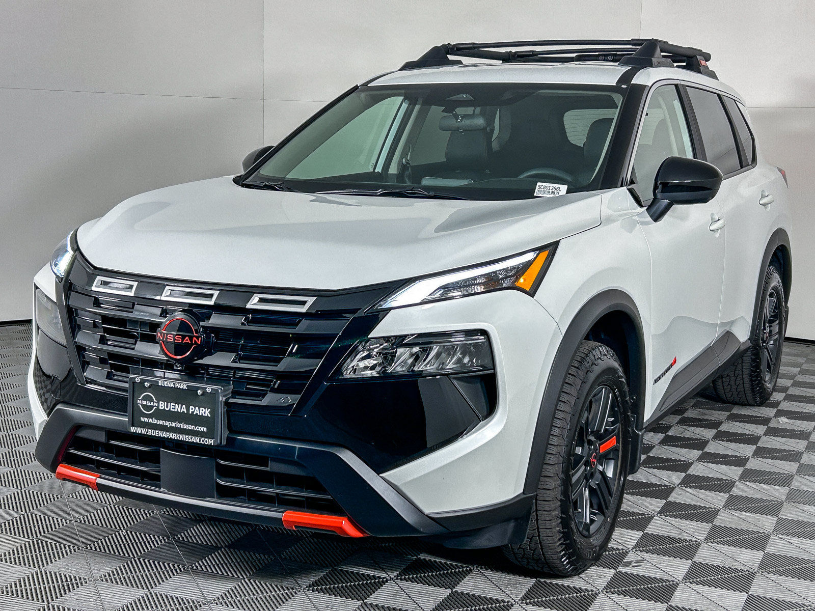 Certified 2025 Nissan Rogue SV AWD/4WD image 3