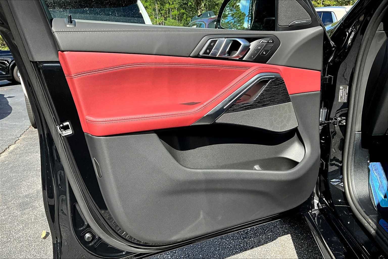 New 2026 BMW X6 M60i image 10