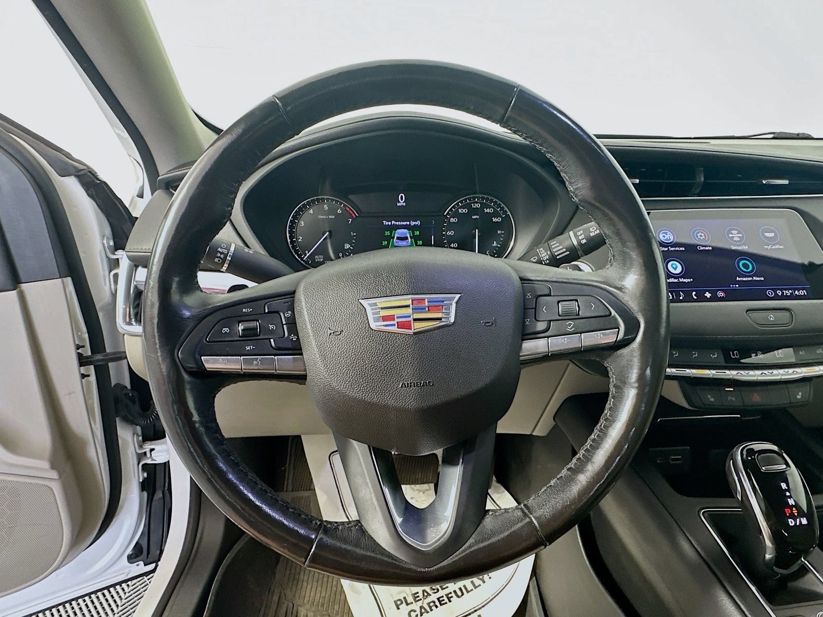 Used 2020 Cadillac XT4 Luxury w/ Cold Weather Package AWD/4WD image 11