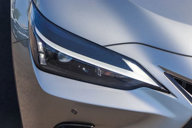 Used 2025 Lexus NX 350h AWD w/ Cold Area Package image 11