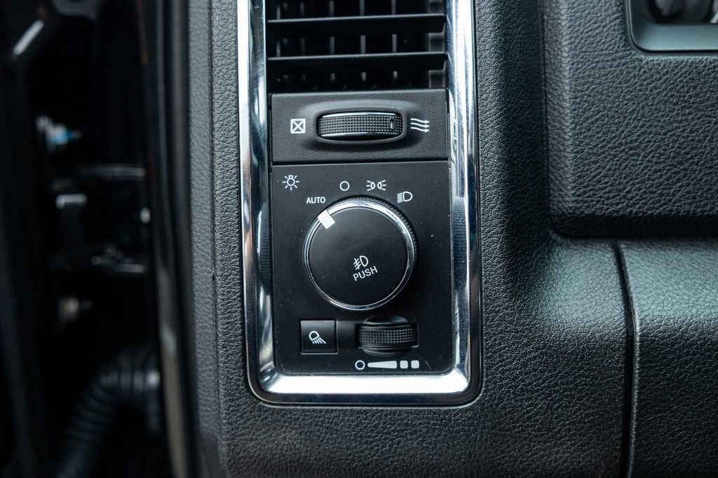 Used 2017 RAM 3500 Laramie image 18