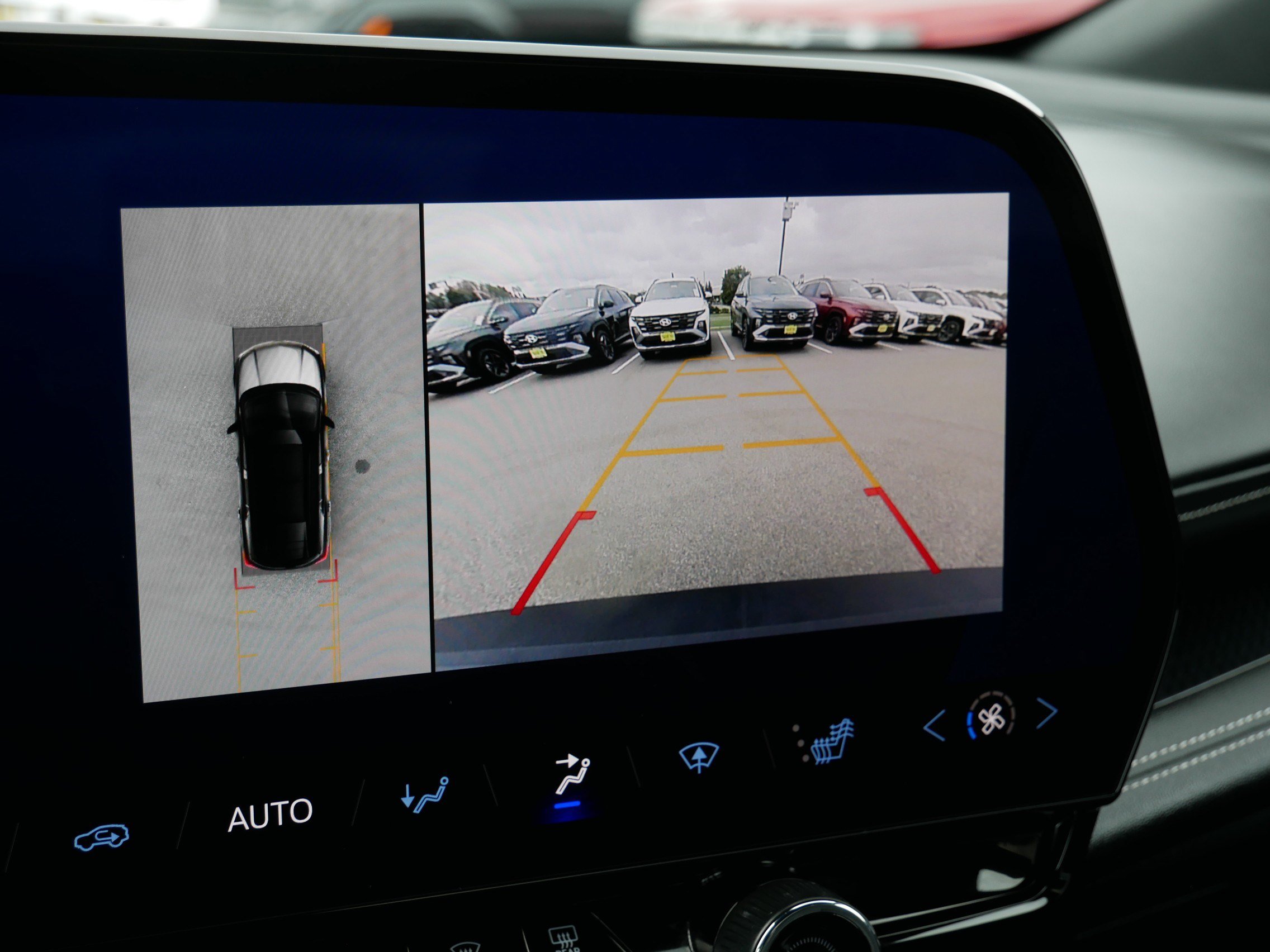 Used 2024 Chevrolet Blazer EV LT AWD/4WD image 30