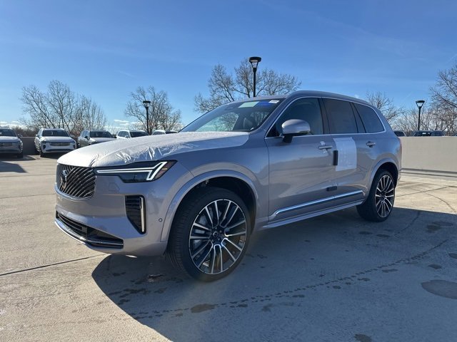 New 2026 Volvo XC90 B6 Plus w/ Protection Package image 3