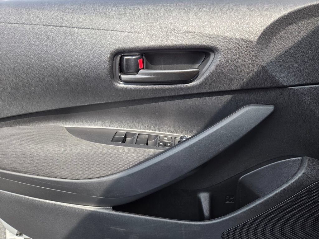 Used 2023 Toyota Corolla LE FWD image 27