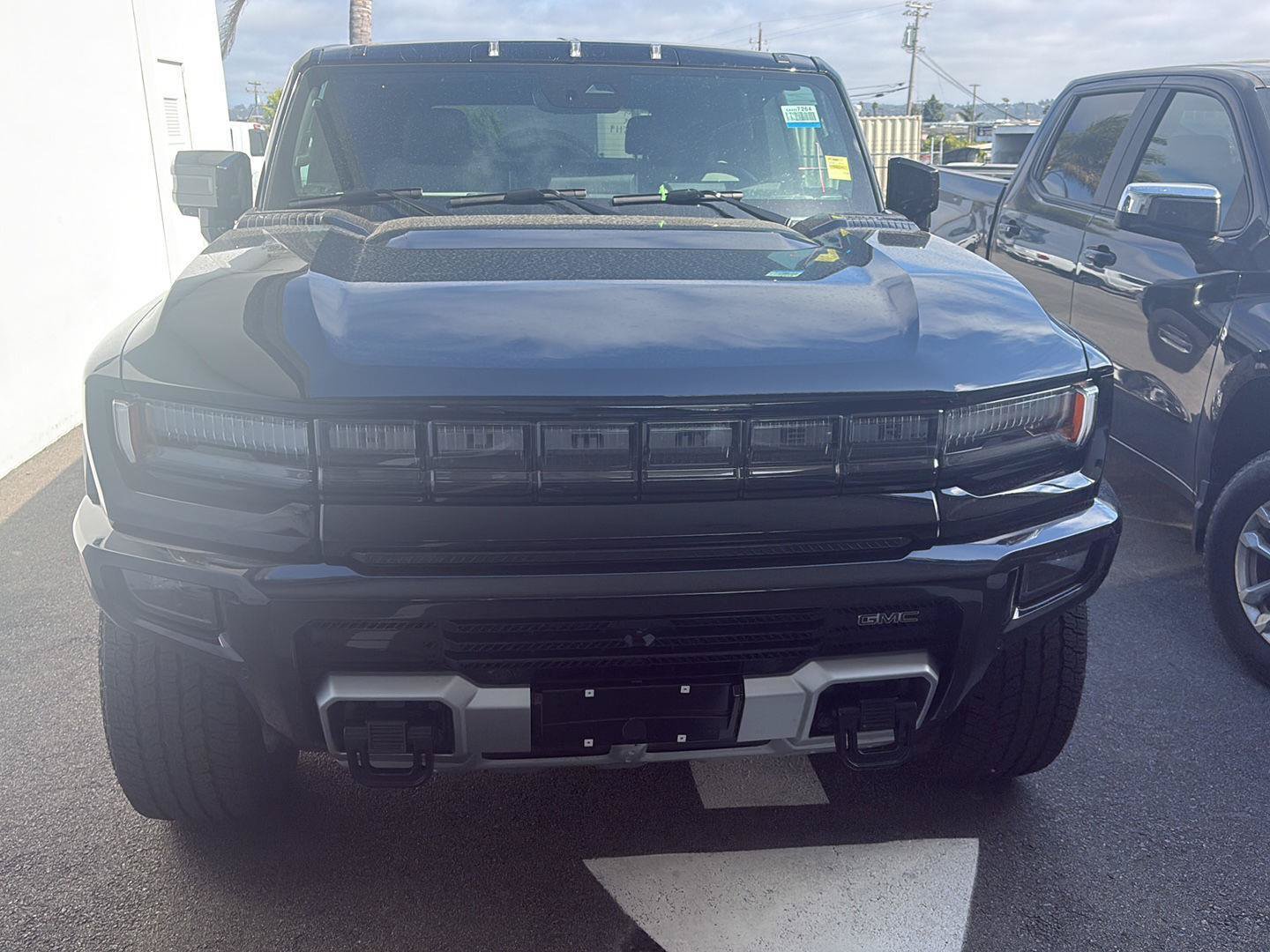 Used 2026 GMC Hummer EV SUV AWD/4WD image 2