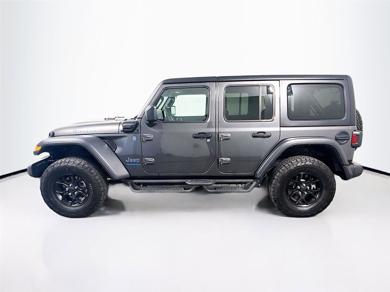 Used 2024 Jeep Wrangler Willys image 25