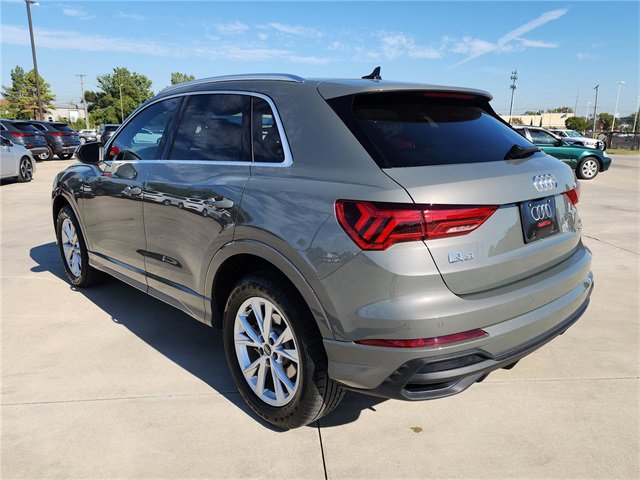 Certified 2025 Audi Q3 2.0T Premium w/ Convenience Package image 5