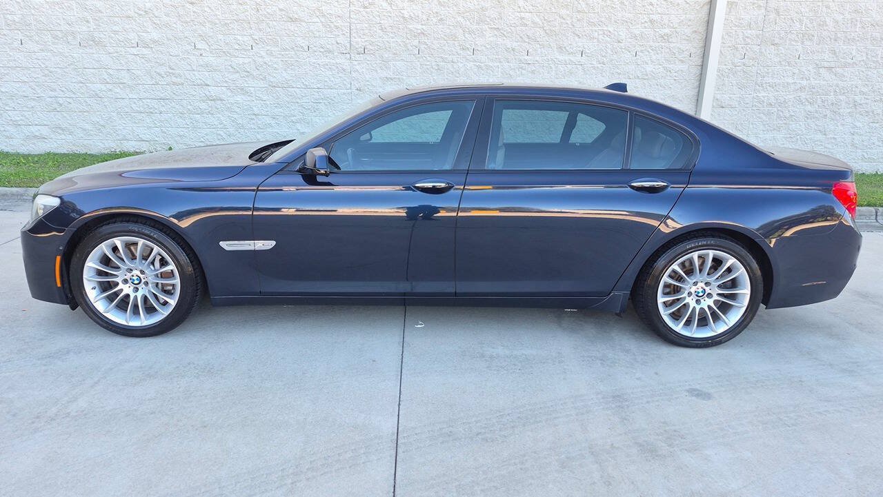 Used 2011 BMW 750Li xDrive AWD/4WD image 4