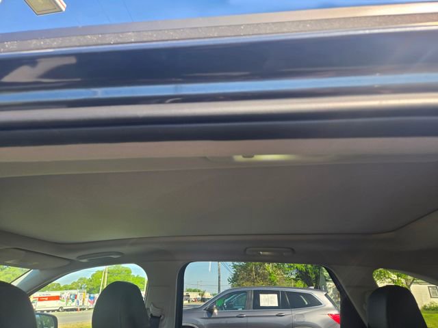 Used 2022 Kia Sorento S w/ Panoramic Sunroof Package AWD/4WD image 21