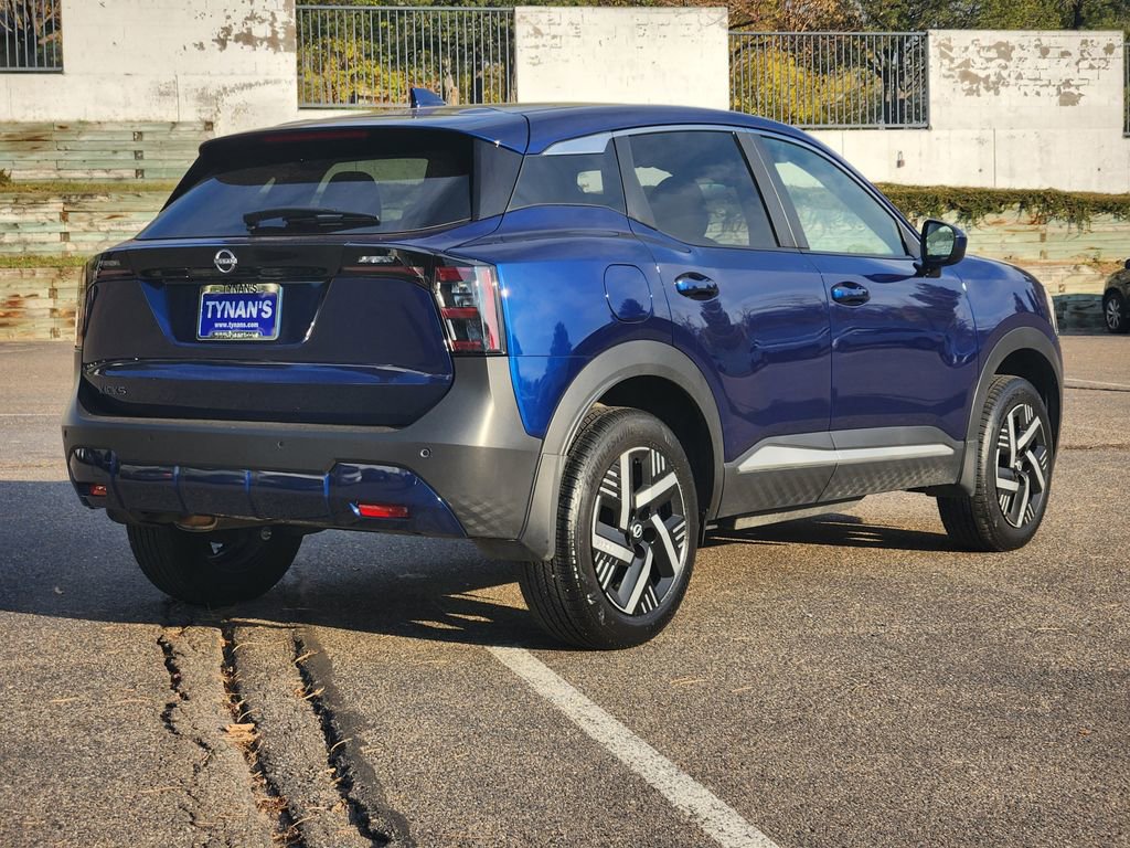 Certified 2025 Nissan Kicks SV image 3