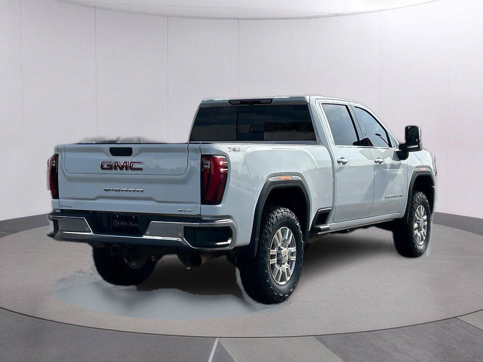 Used 2024 GMC Sierra 2500 SLT AWD/4WD image 6