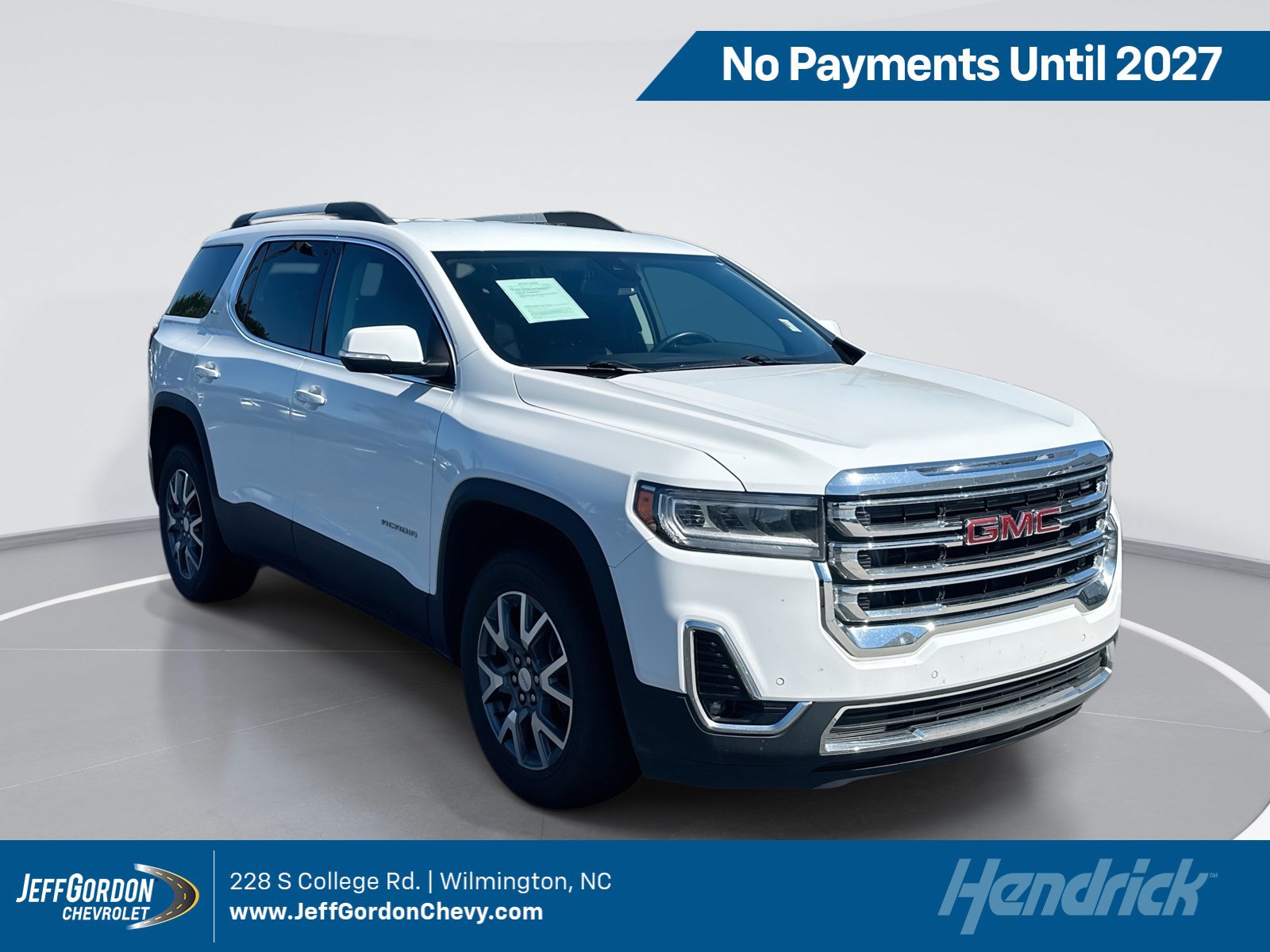 Used 2023 GMC Acadia SLT FWD image 1