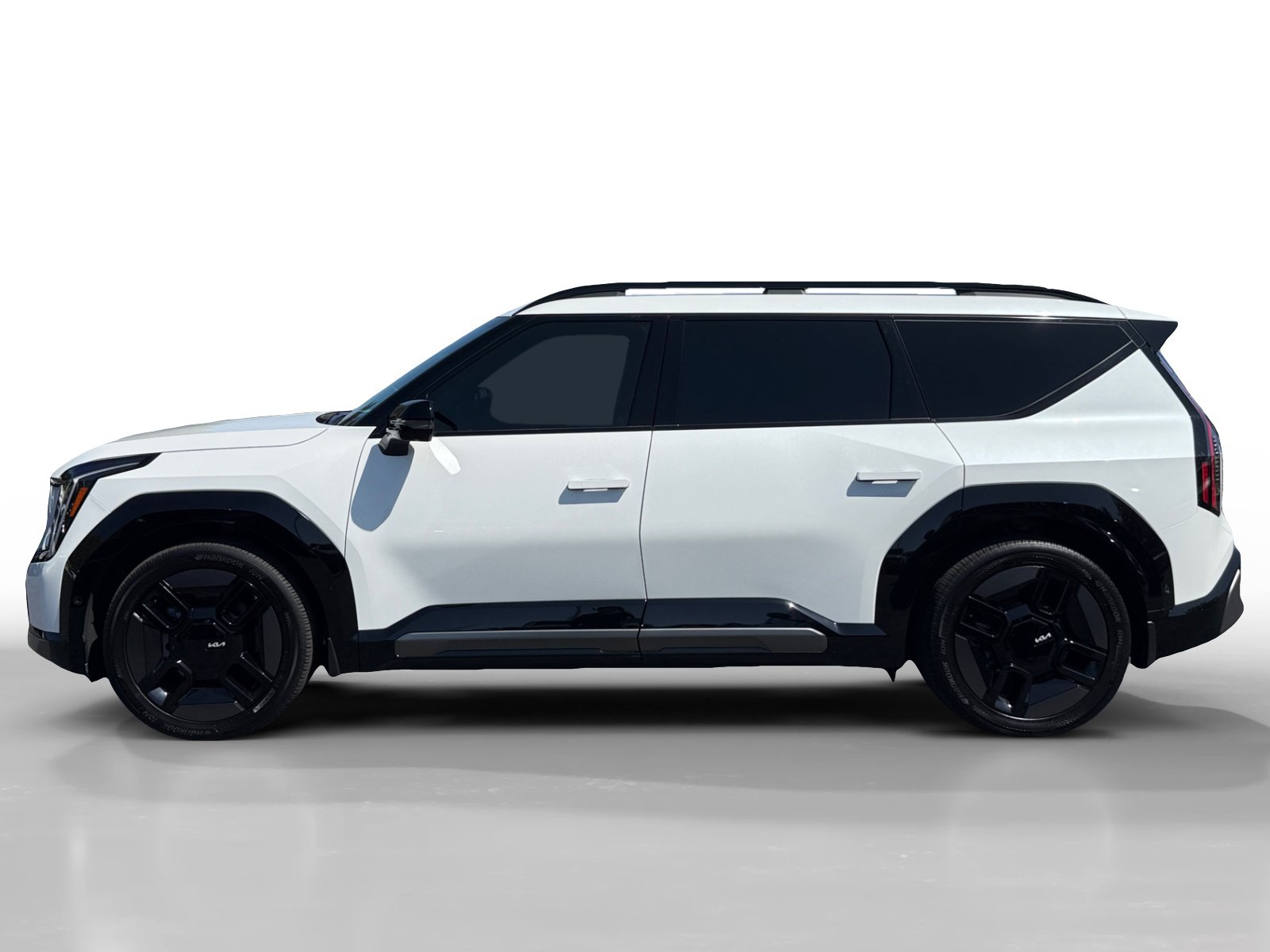 Certified 2024 Kia EV9 GT-Line AWD/4WD image 2