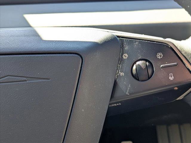 Used 2024 Tesla Cybertruck AWD Crew Cab image 12