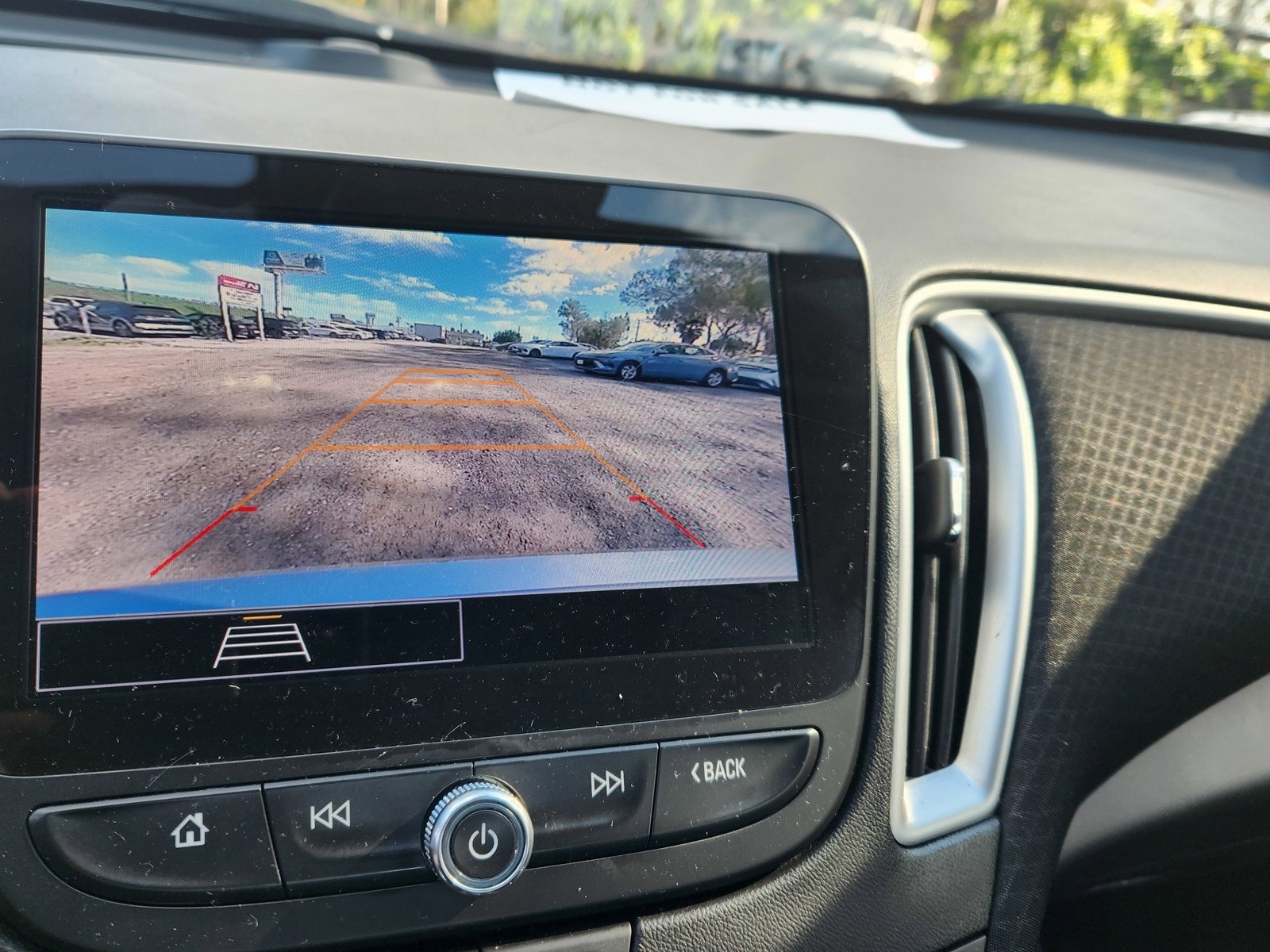 Used 2024 Chevrolet Malibu LT image 14