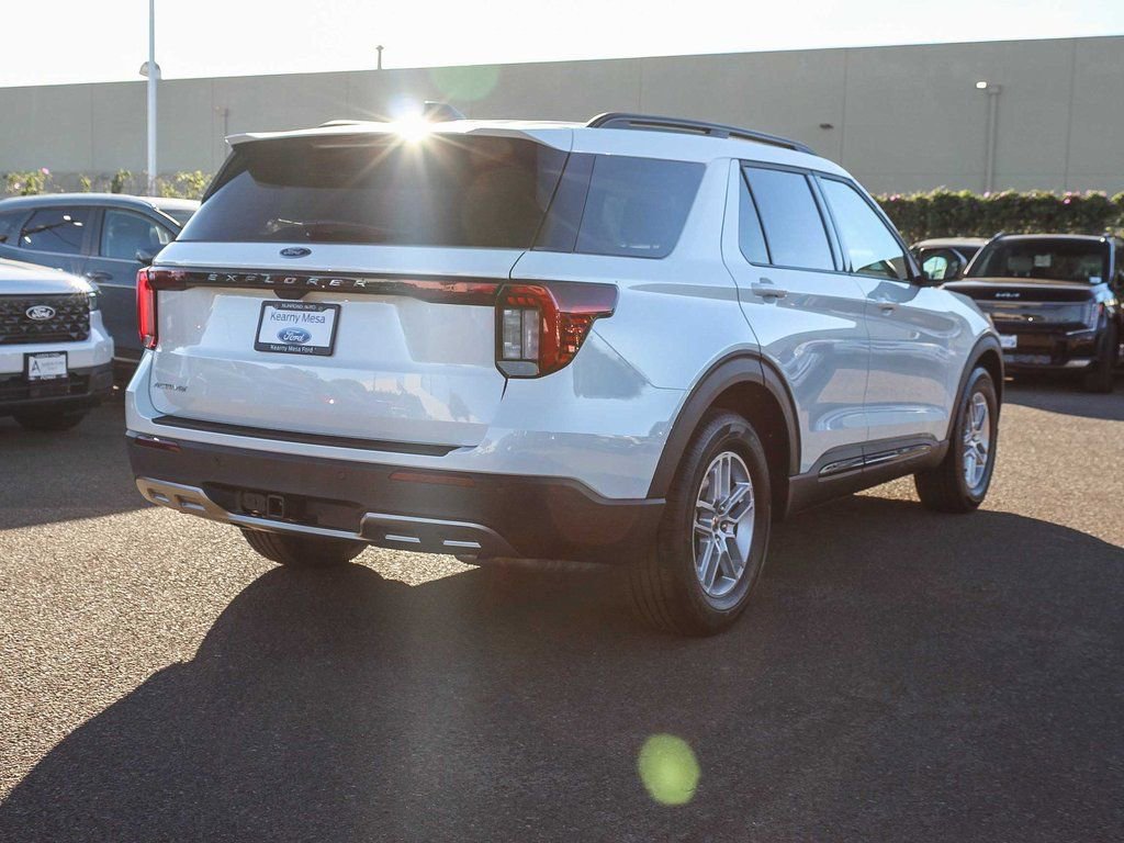 New 2026 Ford Explorer Active w/ Active Comfort Package RWD image 11