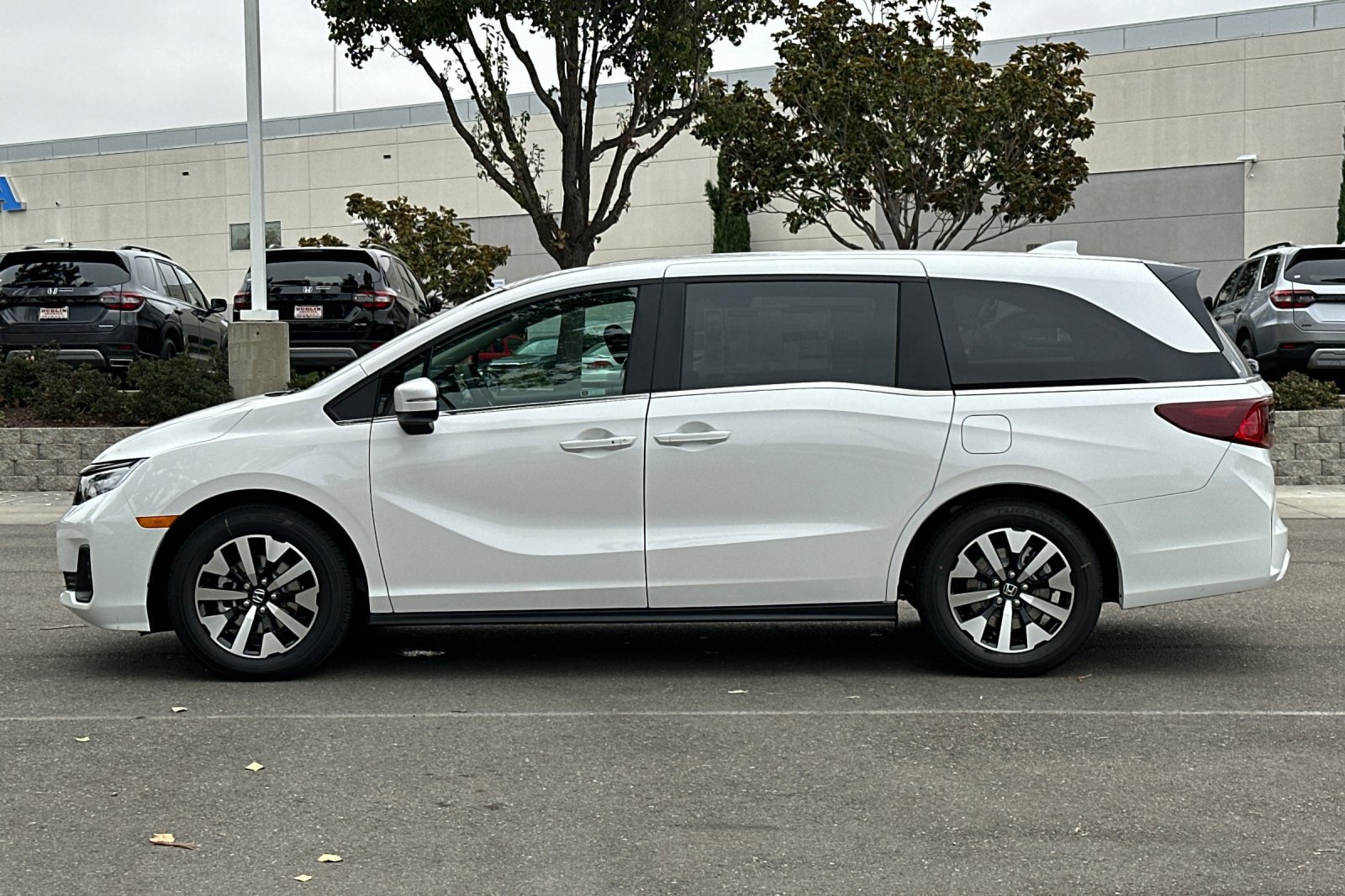 New 2026 Honda Odyssey EX-L image 7