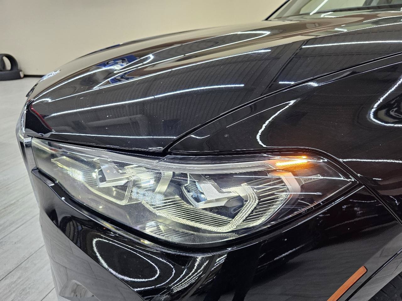 Used 2020 BMW X7 xDrive40i w/ Premium Package AWD/4WD image 10