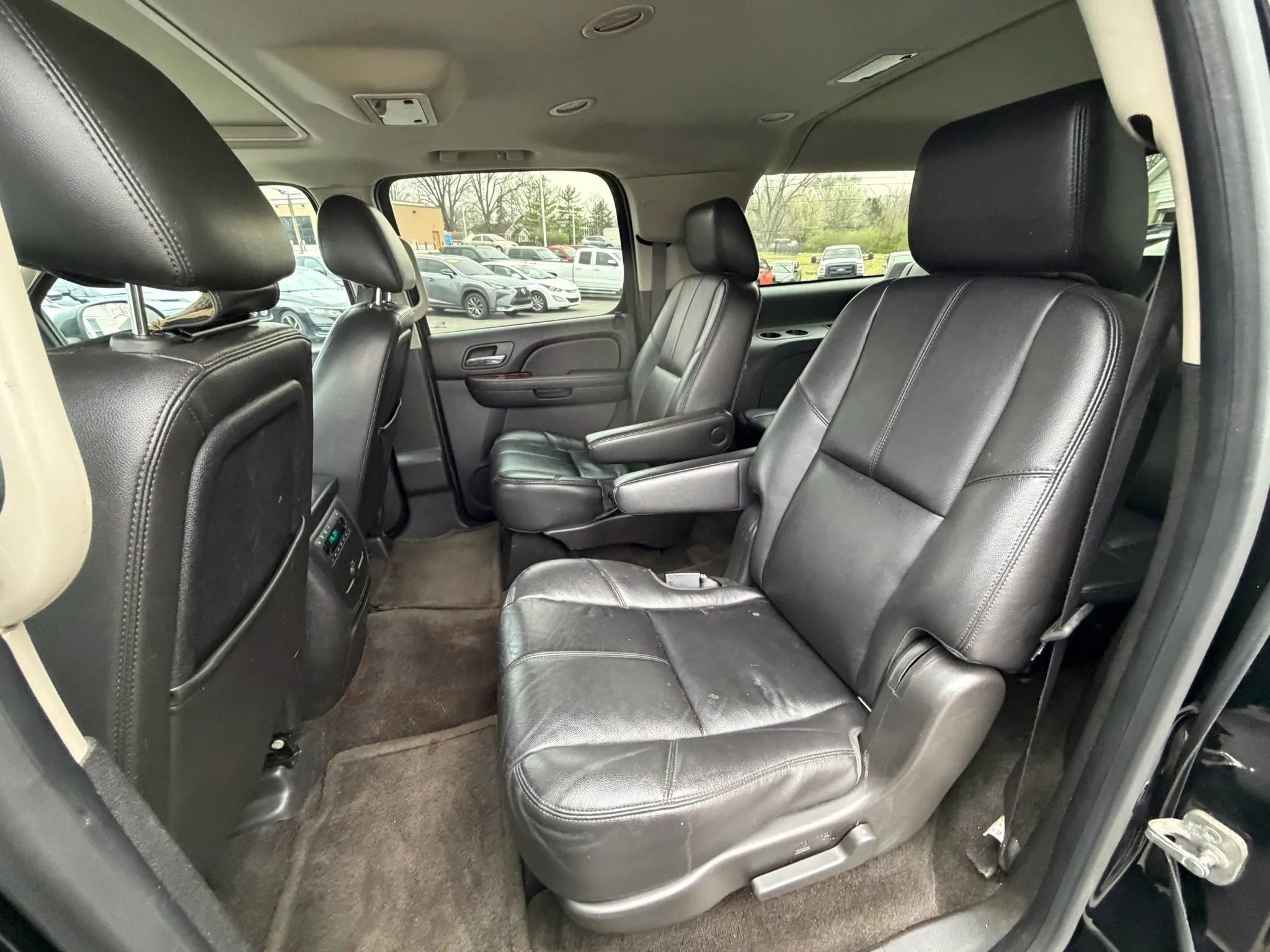 Used 2013 Chevrolet Suburban LT w/ Luxury Package image 26