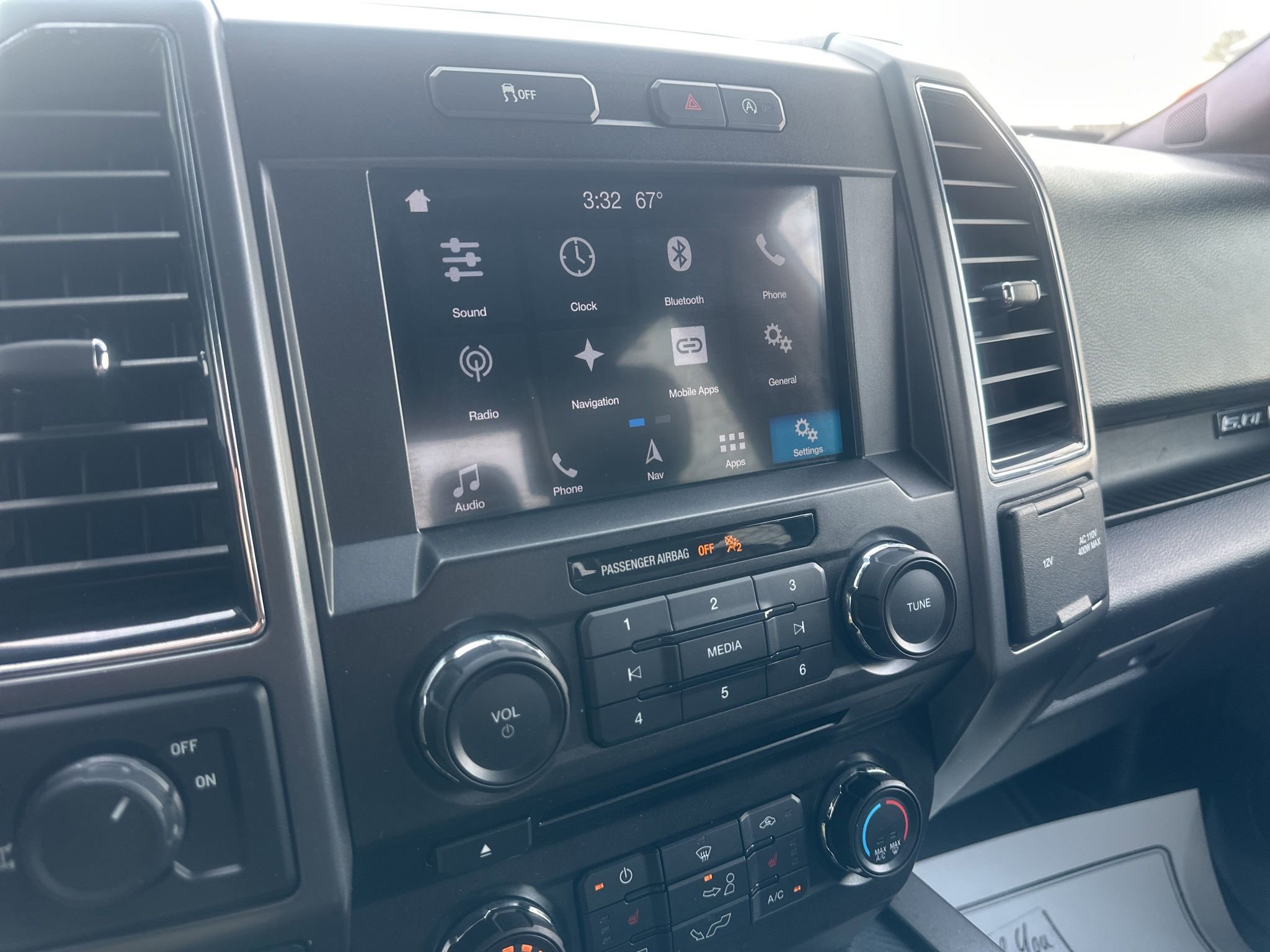 Used 2018 Ford F150 XLT w/ Equipment Group 302A Luxury image 31