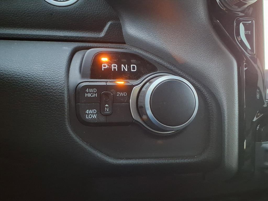 Used 2024 RAM 2500 Big Horn w/ Sport Appearance Package image 7