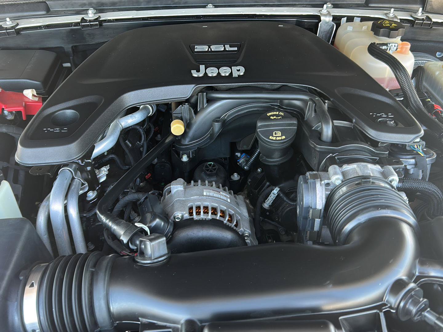 Used 2018 Jeep Wrangler Rubicon AWD/4WD image 25