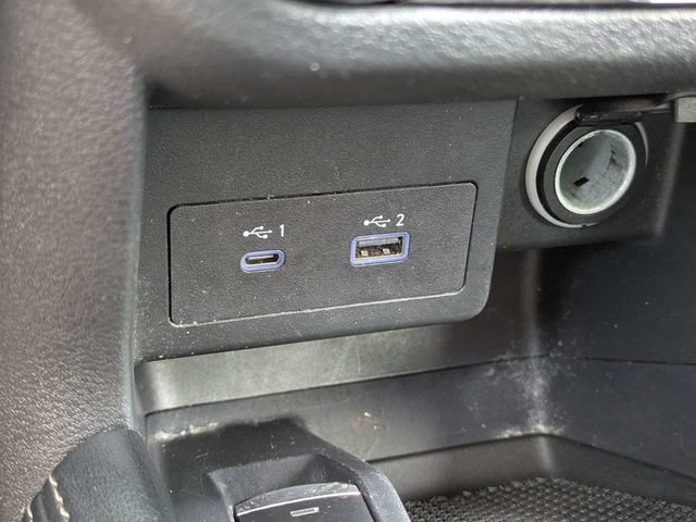Used 2021 Nissan Kicks SR w/ SR Premium Package FWD image 21