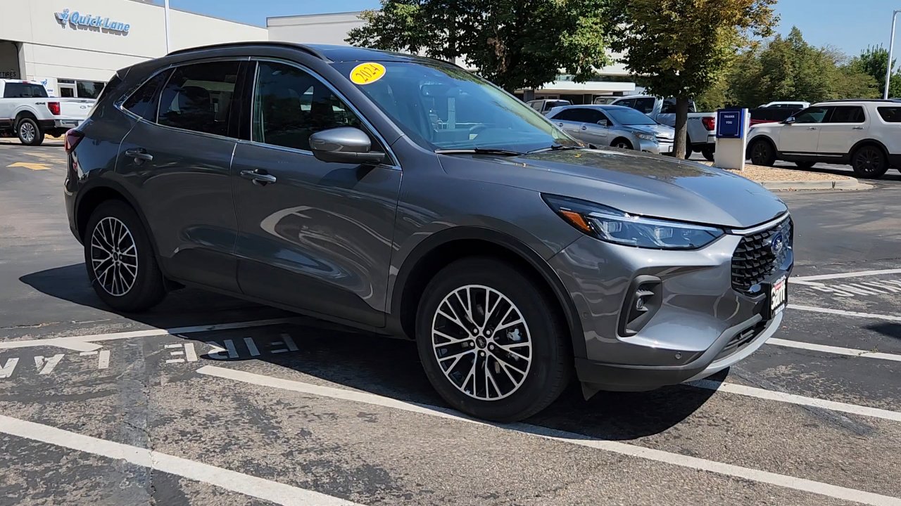 New 2024 Ford Escape SE w/ PHEV Premium Package image 11