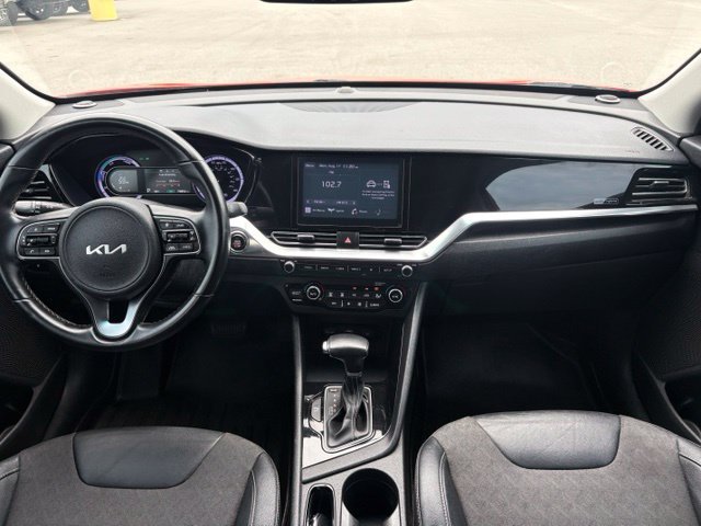 Used 2022 Kia Niro LXS FWD image 12