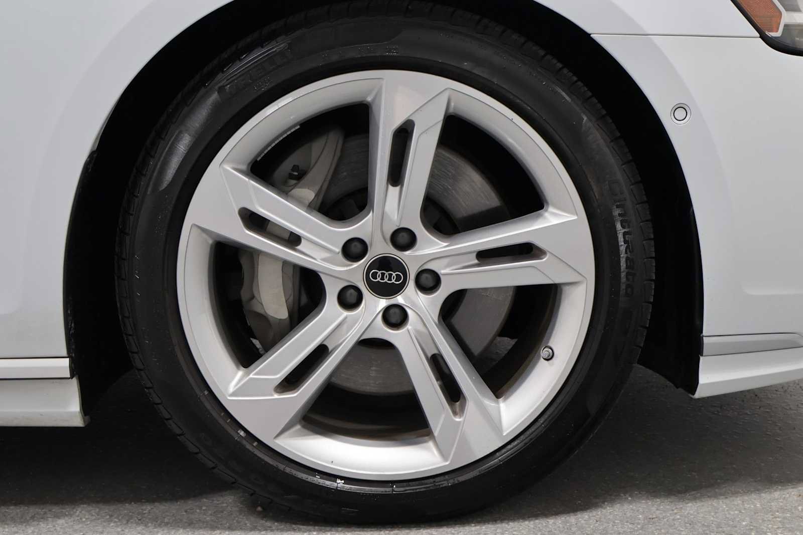 Used 2025 Audi A8 L 3.0T AWD/4WD image 12
