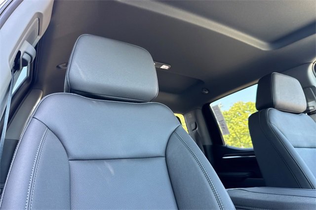 New 2025 GMC Sierra 1500 SLT w/ SLT Premium Package image 18