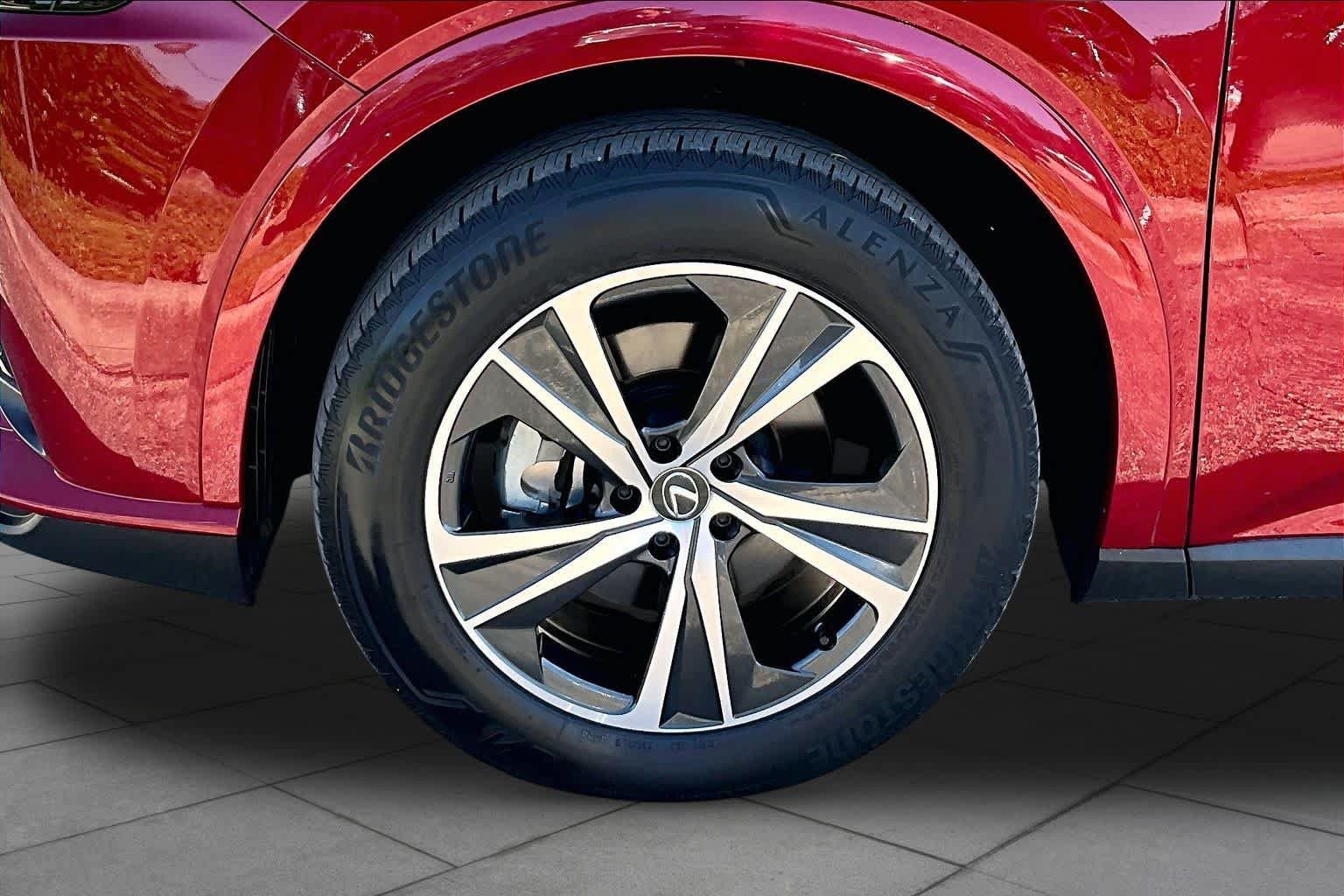 Used 2025 Lexus RX 350 Premium FWD image 11