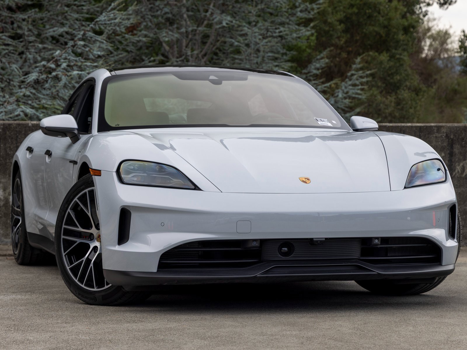 New 2025 Porsche Taycan image 6