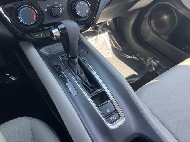 Used 2021 Honda HR-V LX image 25