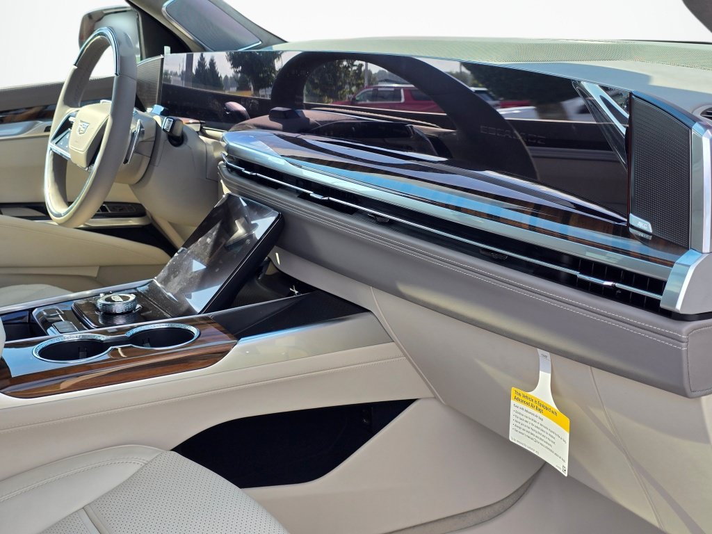 New 2026 Cadillac Escalade Platinum Luxury w/ LPO, Floor Liner Package AWD/4WD image 29