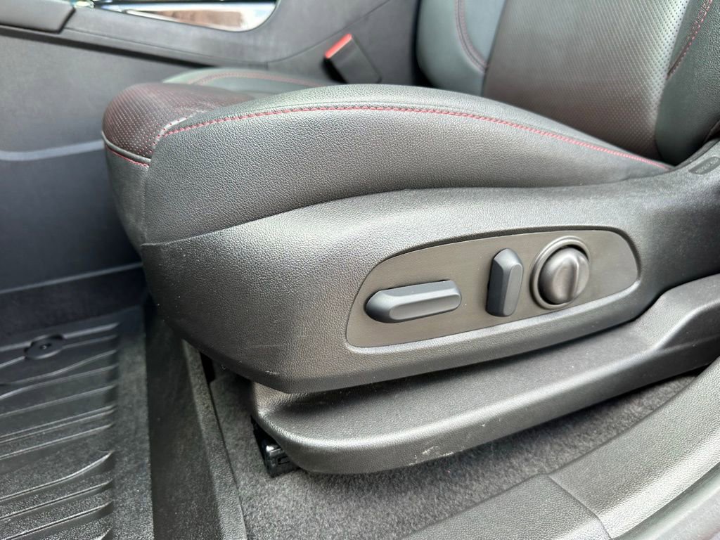 Used 2023 Chevrolet Blazer RS w/ Driver Confidence II Package image 28