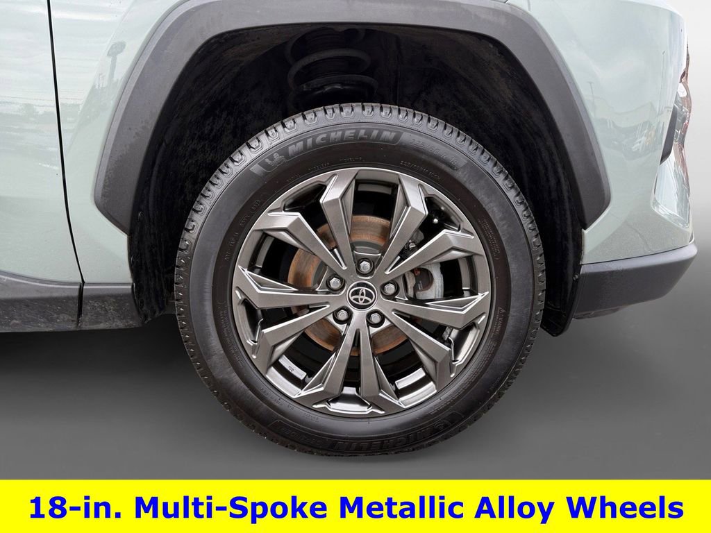 Used 2023 Toyota RAV4 XLE Premium image 10