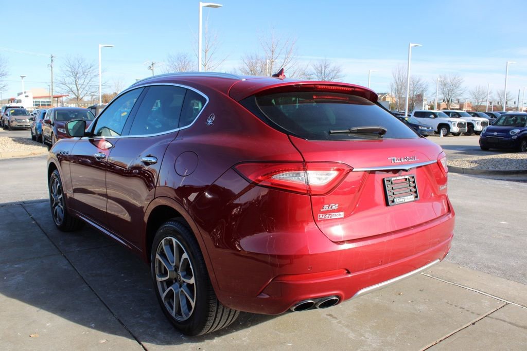Used 2020 Maserati Levante S GranLusso image 5