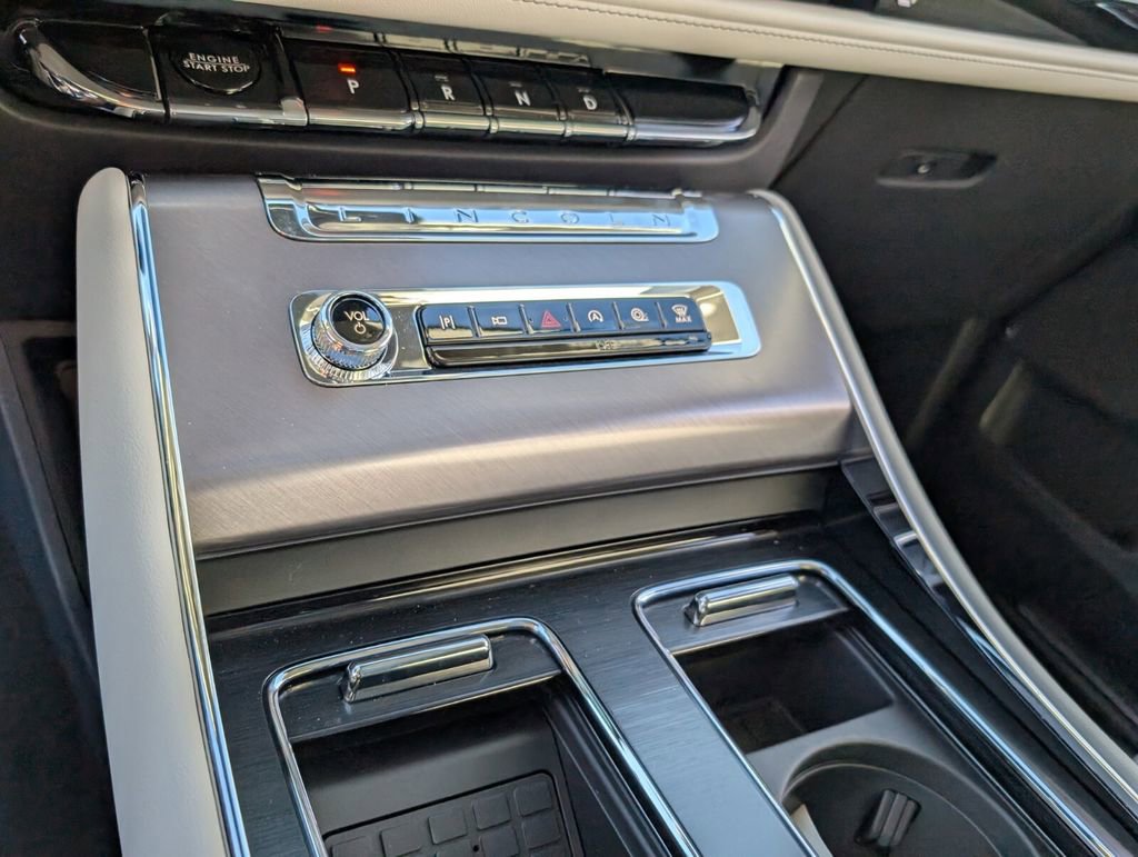 New 2026 Lincoln Aviator 2WD image 20