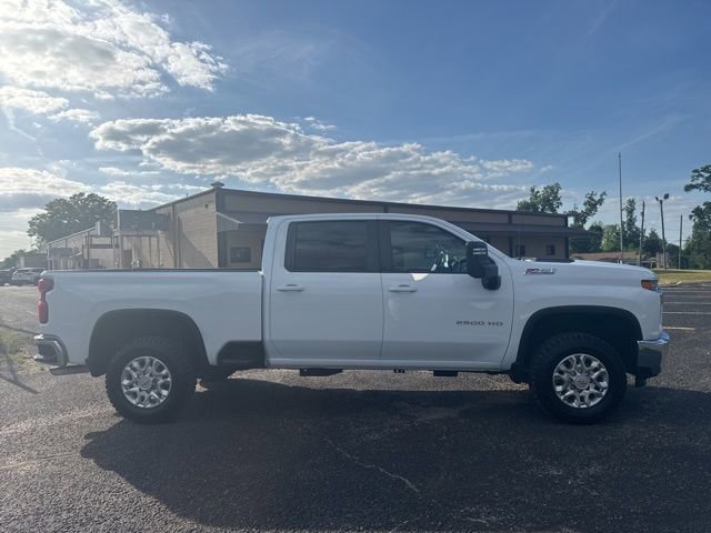 Used 2023 Chevrolet Silverado 2500 LT w/ Convenience Package image 2