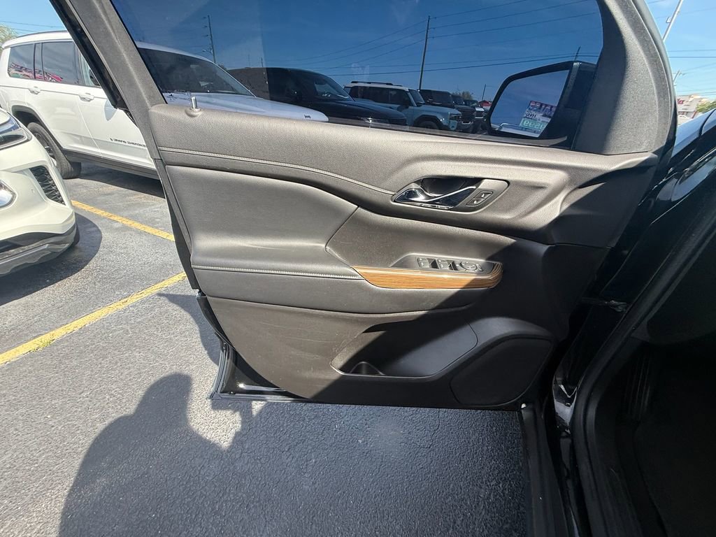 Used 2019 GMC Acadia SLE FWD image 11