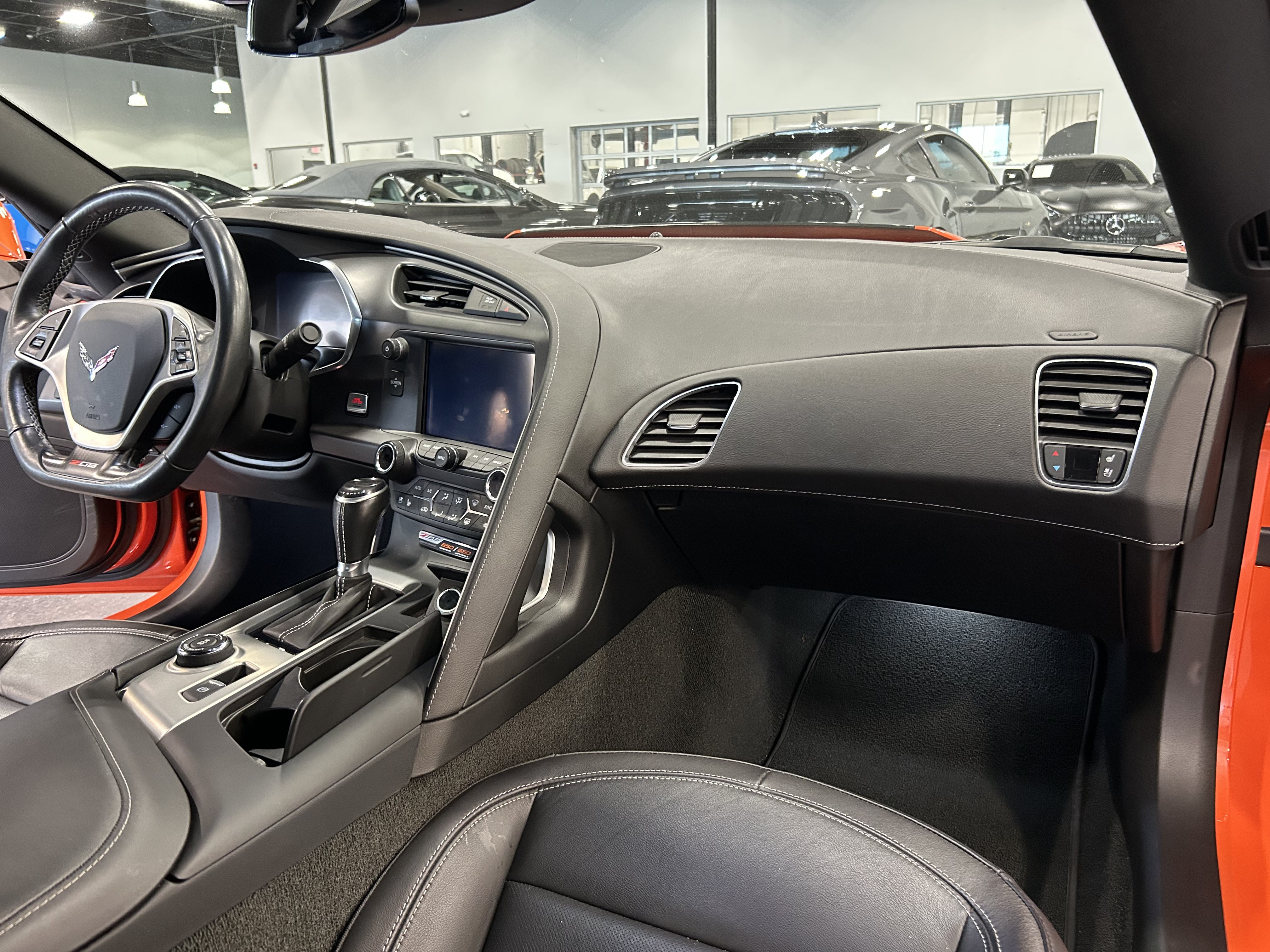 Used 2019 Chevrolet Corvette Z06 RWD image 17