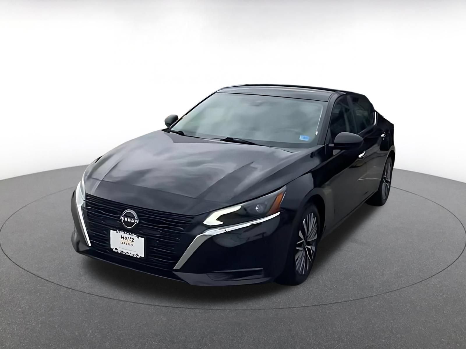Used 2025 Nissan Altima 2.5 SV FWD image 7